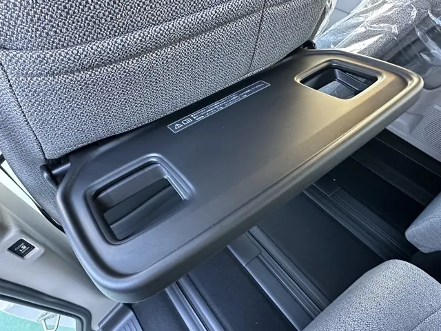 ステップワゴン(ホンダ)エアー 7人登録済未使用車 5