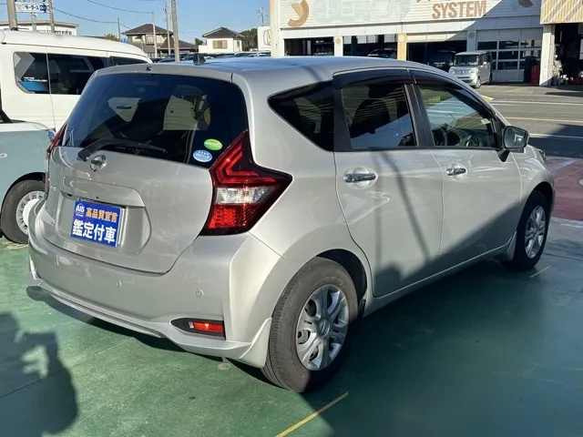 ノート(ニッサン)Ｘ中古車 10