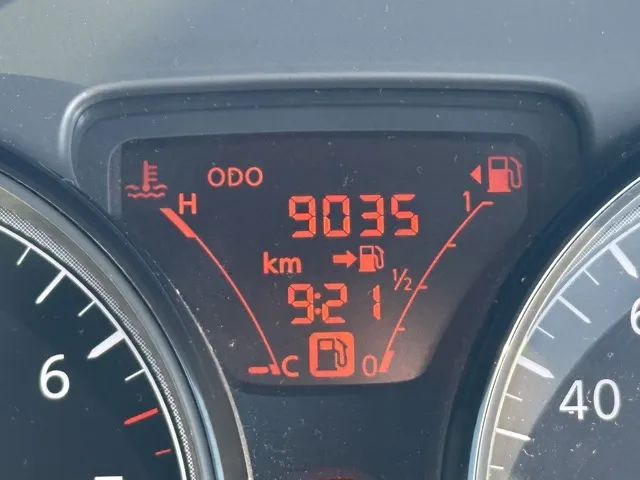 ノート(ニッサン)Ｘ中古車 21