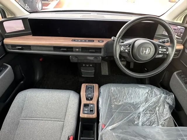 HONDAe(ホンダ)アドバンス中古車 4