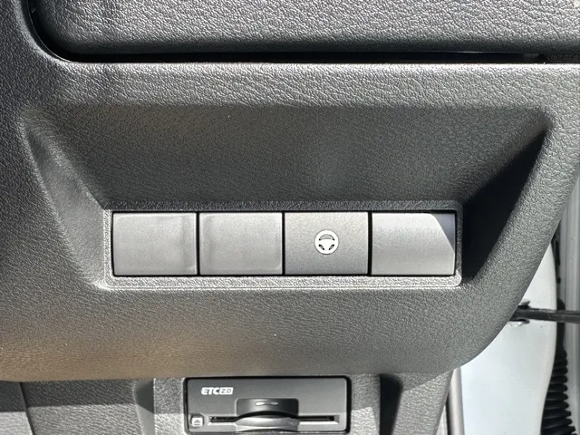 ノート(ニッサン)オーテック クロスオーバー中古車 21