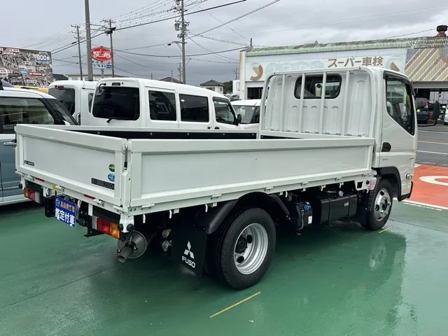 キャンター(三菱)全低床 平ボディ ２ｔレンタ登録済未使用車 13