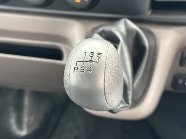 キャンター(三菱)全低床 平ボディ ２ｔレンタ登録済未使用車 20