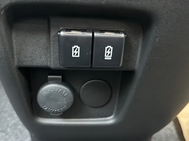 スペーシア(スズキ)ＸＦ届出済未使用車 23