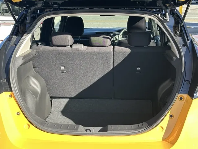 リーフ(ニッサン)S登録済未使用車 9