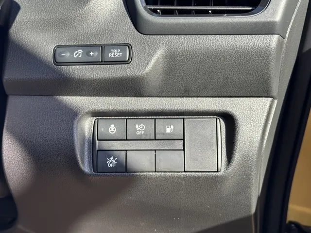 リーフ(ニッサン)S登録済未使用車 15