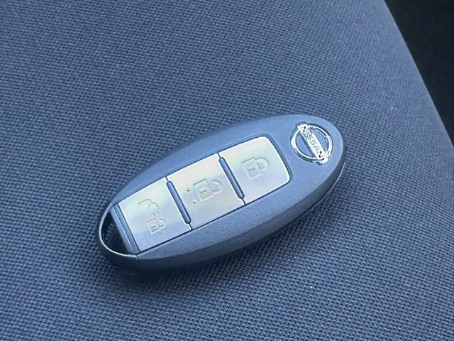 リーフ(ニッサン)S登録済未使用車 21