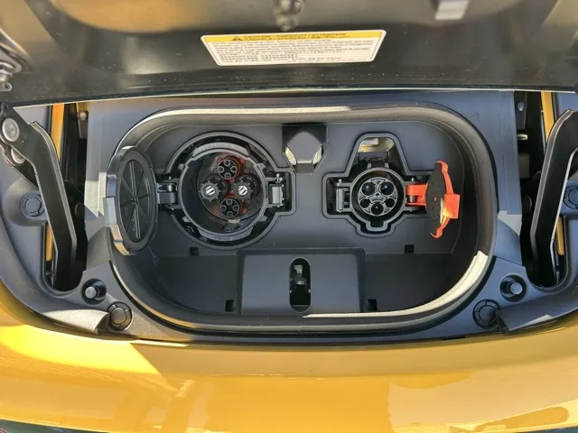 リーフ(ニッサン)S登録済未使用車 22