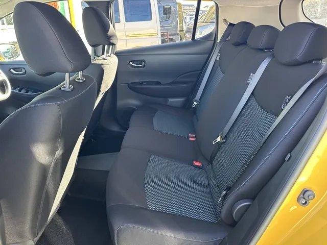 リーフ(ニッサン)S登録済未使用車 5