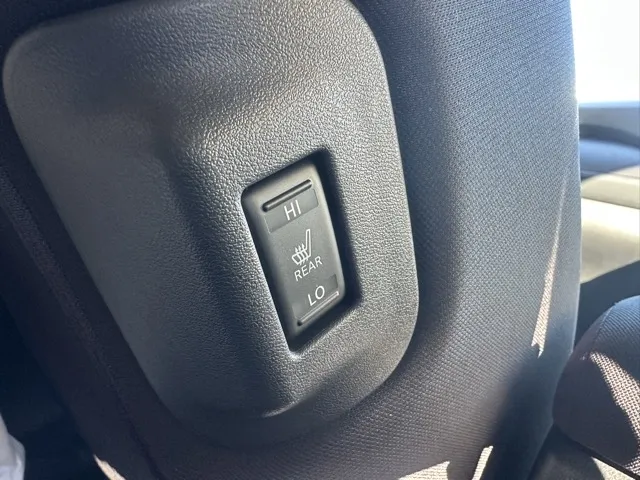 リーフ(ニッサン)S登録済未使用車 8