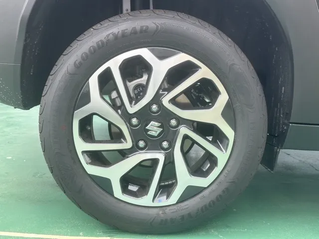 フロンクス(スズキ)ベースグレード新車見本展示無 11