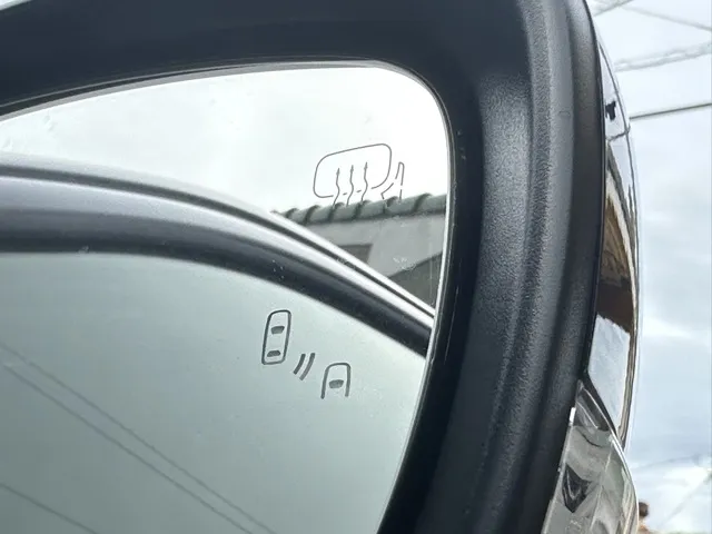 フロンクス(スズキ)ベースグレード新車見本展示無 12