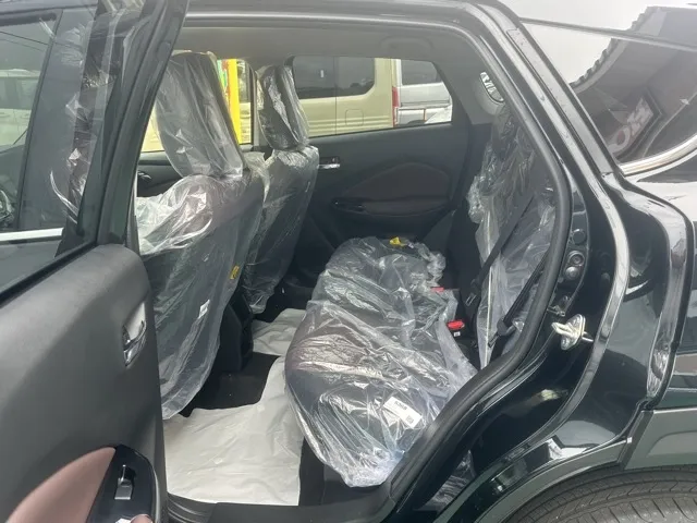 フロンクス(スズキ)ベースグレード新車見本展示無 4