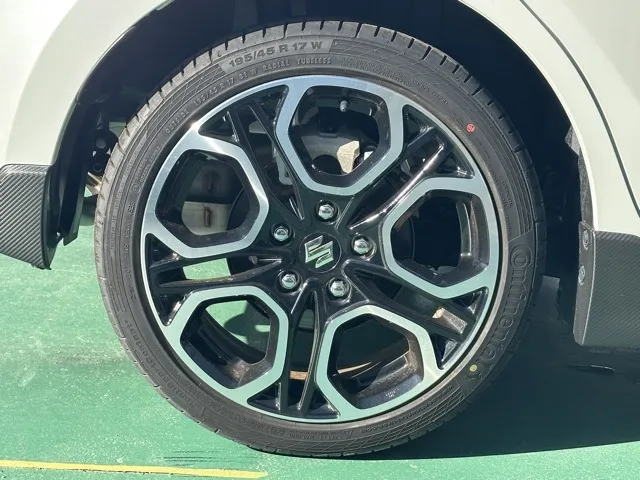 スイフト(スズキ)ベースグレード　セーフティパッケージ 全方位カメラ MT登録済未使用車 11