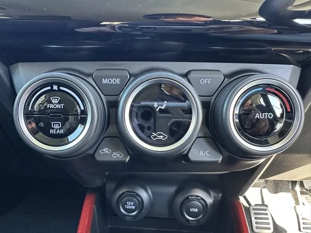 スイフト(スズキ)ベースグレード　セーフティパッケージ 全方位カメラ MT登録済未使用車 19