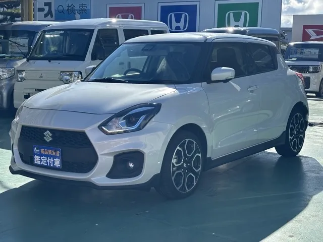 スイフト(スズキ)ベースグレード　セーフティパッケージ 全方位カメラ MT登録済未使用車 1