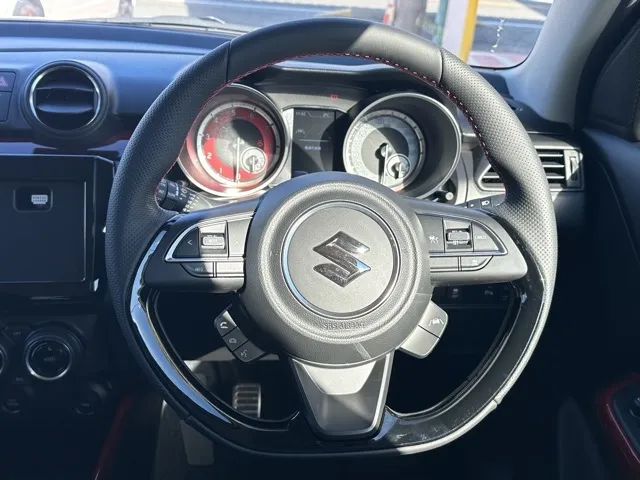 スイフト(スズキ)ベースグレード　セーフティパッケージ 全方位カメラ MT登録済未使用車 6