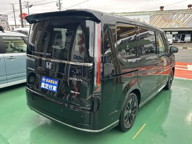ステップワゴン(ホンダ)e・HEVスパーダ 7人登録済未使用車 15