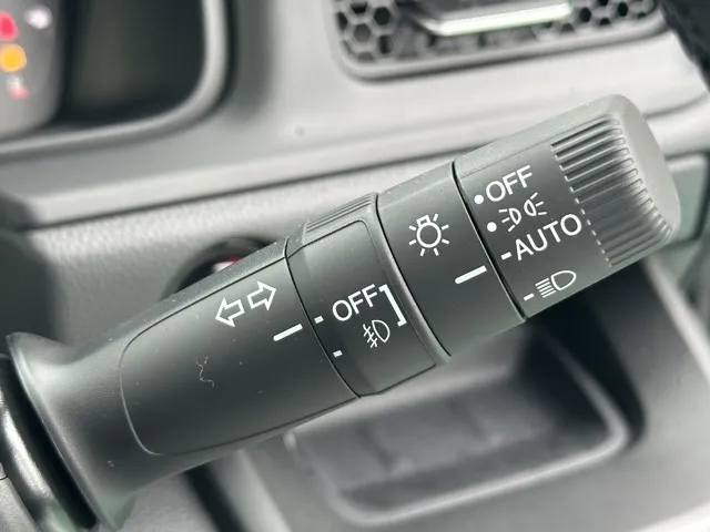 ステップワゴン(ホンダ)e・HEVスパーダ 7人登録済未使用車 21