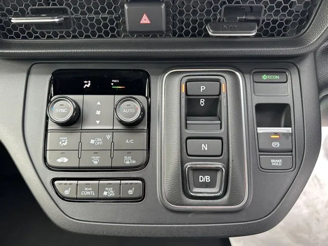 ステップワゴン(ホンダ)e・HEVスパーダ 7人登録済未使用車 23