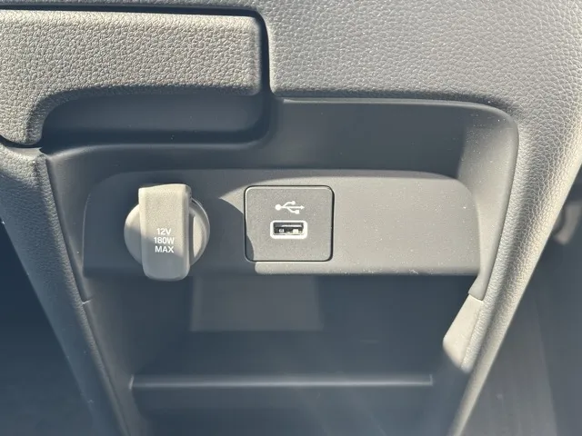 フリード(ホンダ)e：HEVクロスター ６人乗新車見本展示無 22