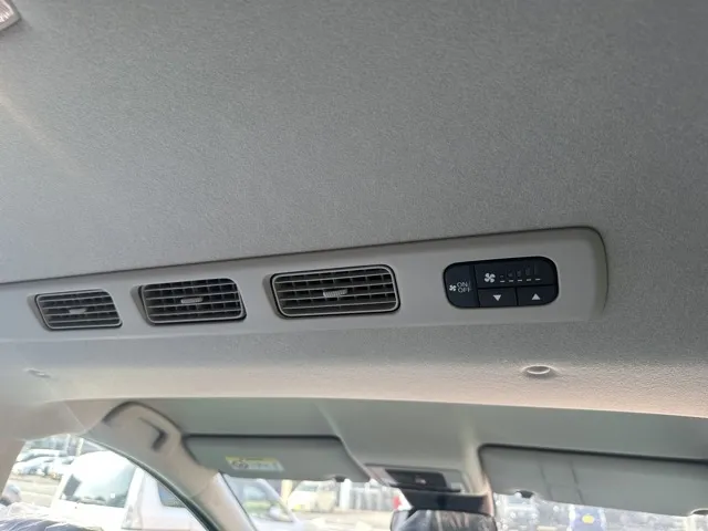 フリード(ホンダ)e：HEVクロスター ６人乗新車見本展示無 8