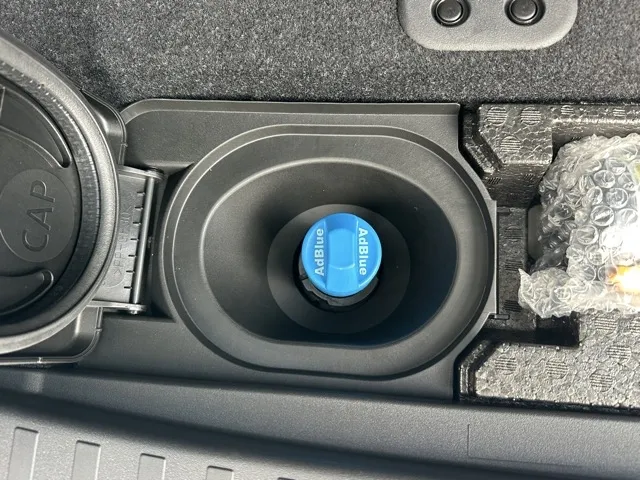 デリカD:5(三菱)Ｐ 8人 ナビ取付PKGⅡ オートステップ付レンタ登録済未使用車 11