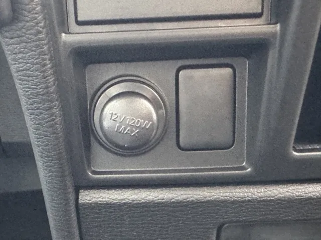 デリカD:5(三菱)Ｐ 8人 ナビ取付PKGⅡ オートステップ付レンタ登録済未使用車 19