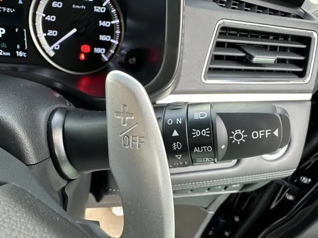 デリカD:5(三菱)Ｐ 8人 ナビ取付PKGⅡ オートステップ付レンタ登録済未使用車 23