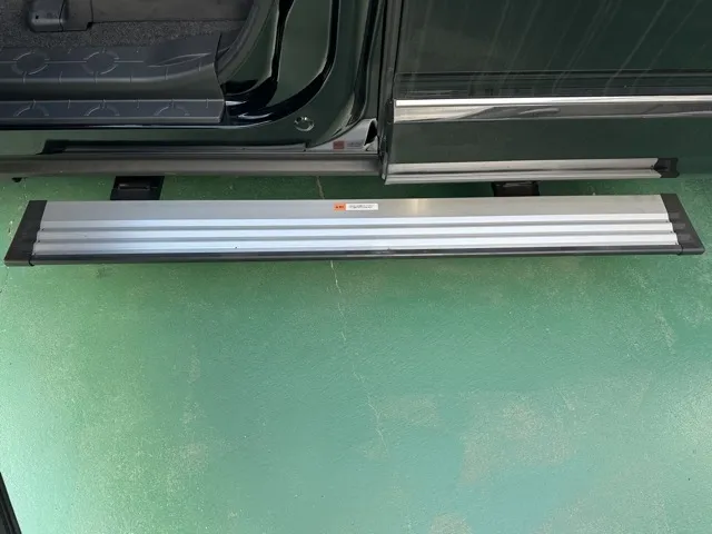 デリカD:5(三菱)Ｐ 8人 ナビ取付PKGⅡ オートステップ付レンタ登録済未使用車 3