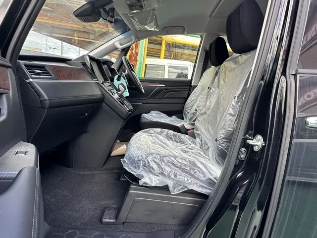 デリカD:5(三菱)Ｐ 8人 ナビ取付PKGⅡ オートステップ付レンタ登録済未使用車 4