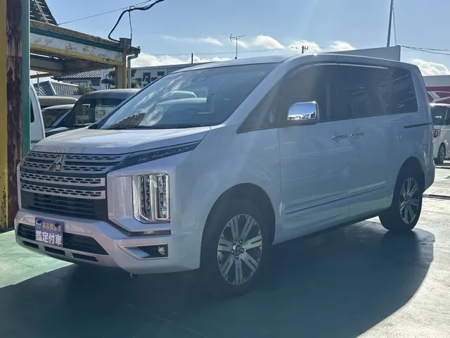 デリカD:5(三菱)Ｐ 8人 ナビ取付PKGⅡ オートステップ付中古車 1