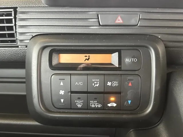 N-VAN(ホンダ)Lタイプ AT ４WD中古車 24