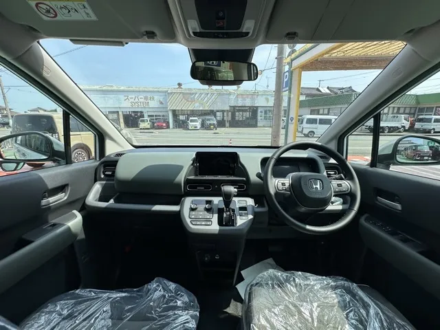 フリード(ホンダ)e：HEVクロスター ６人乗新車見本展示無 6