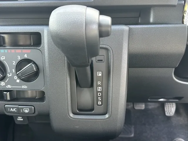 ハイゼット(ダイハツ)クルーズ ダムド ＦＵＺＺ届出済未使用車 15