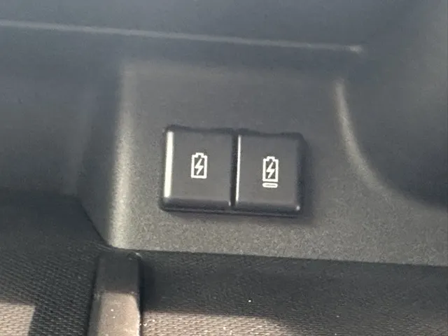 スペーシア(スズキ)ハイブリッドXSターボ 全方位ナビ届出済未使用車 23