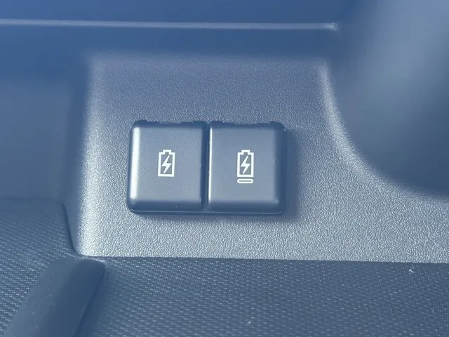 スペーシア(スズキ)ハイブリッドXSターボ 4WD届出済未使用車 23