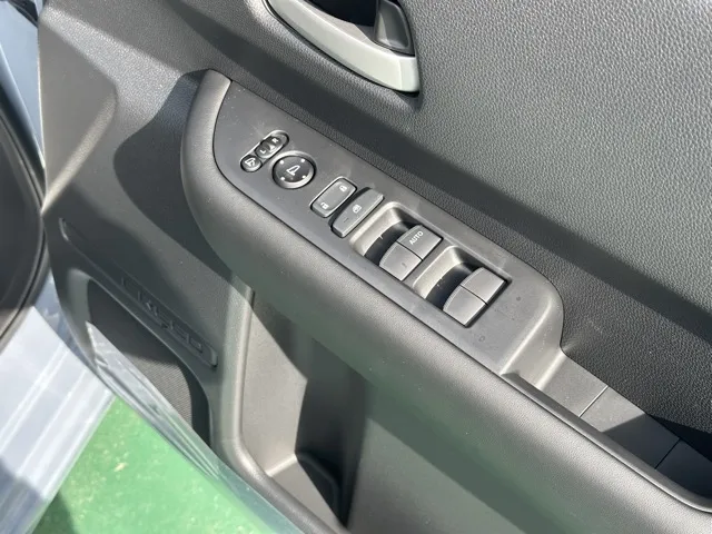 フリード(ホンダ)e：HEV エアー EX ６人乗新車見本展示無 17