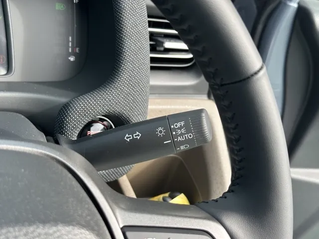 フリード(ホンダ)e：HEV エアー EX ６人乗新車見本展示無 21