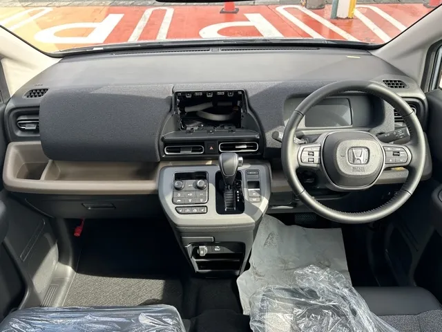 フリード(ホンダ)e：HEV エアー EX ６人乗新車見本展示無 6