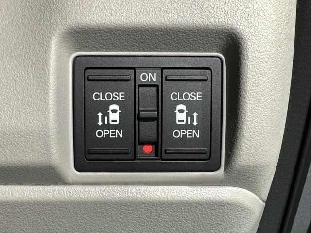 N-BOX(ホンダ)N-BOX コンフォートＰ届出済未使用車 16