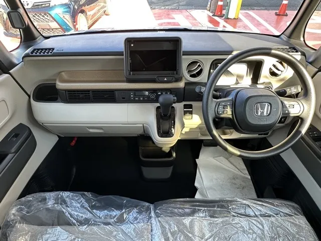N-BOX(ホンダ)N-BOX コンフォートＰ届出済未使用車 5
