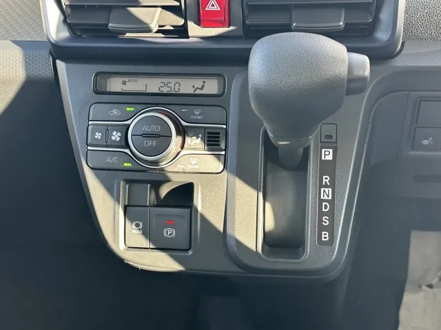 タント(ダイハツ)X届出済未使用車 16