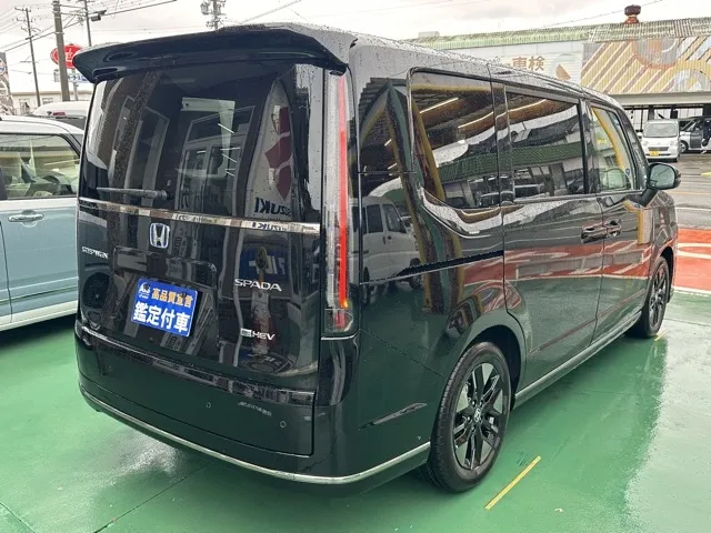 ステップワゴン(ホンダ)e・HEVスパーダ 7人登録済未使用車 15