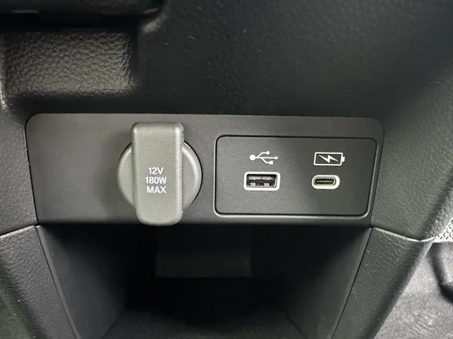 ステップワゴン(ホンダ)e・HEVスパーダ 7人登録済未使用車 24