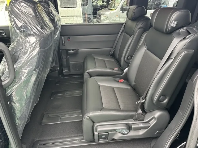 ステップワゴン(ホンダ)e・HEVスパーダ 7人登録済未使用車 4