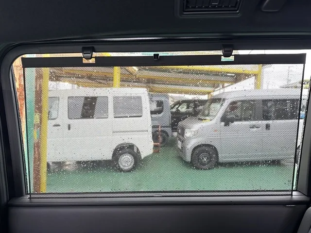 ステップワゴン(ホンダ)e・HEVスパーダ 7人登録済未使用車 8