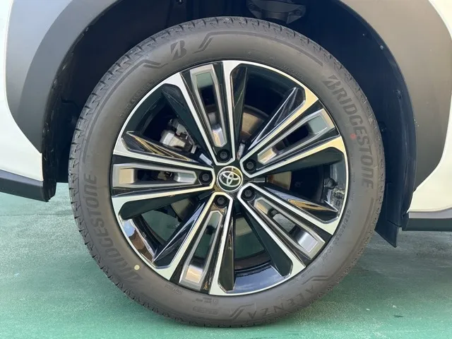 bZ4X(トヨタ)Z中古車 11