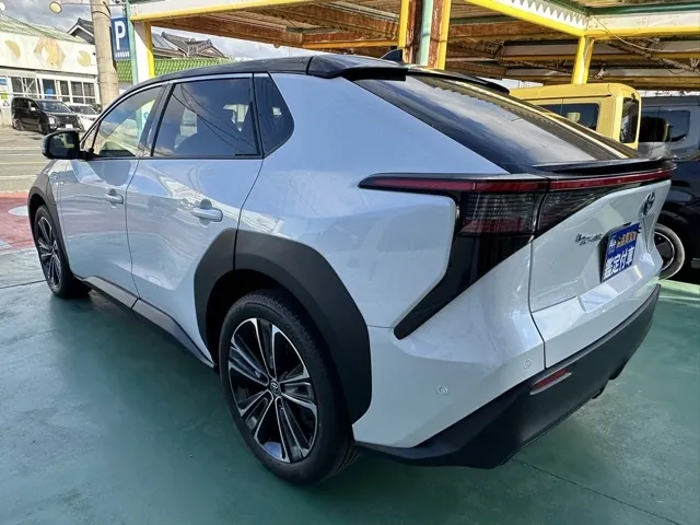 bZ4X(トヨタ)Z中古車 2