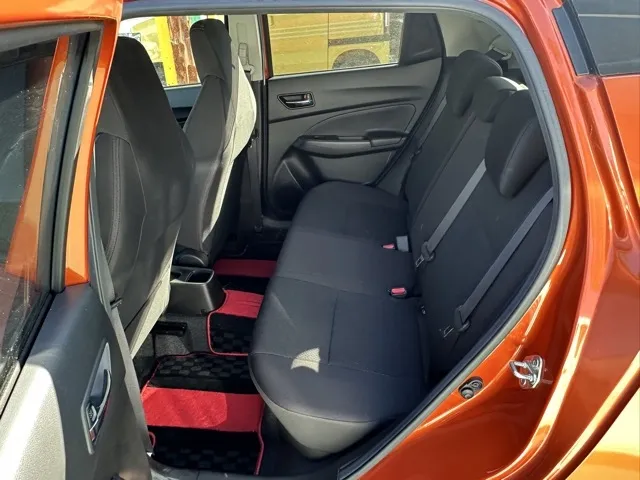 スイフト(スズキ)ベースグレード　セーフティパッケージ 全方位カメラ AT中古車 4